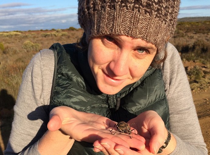 female entomolgist Kate Umbers