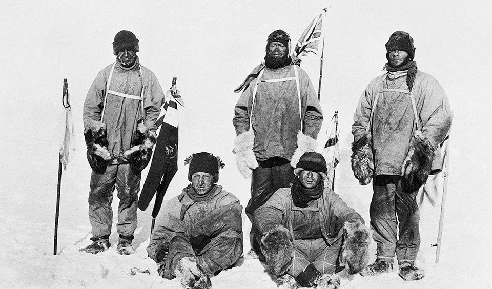 100-year-old fruit cake has been found in Antarctica - Australian ...