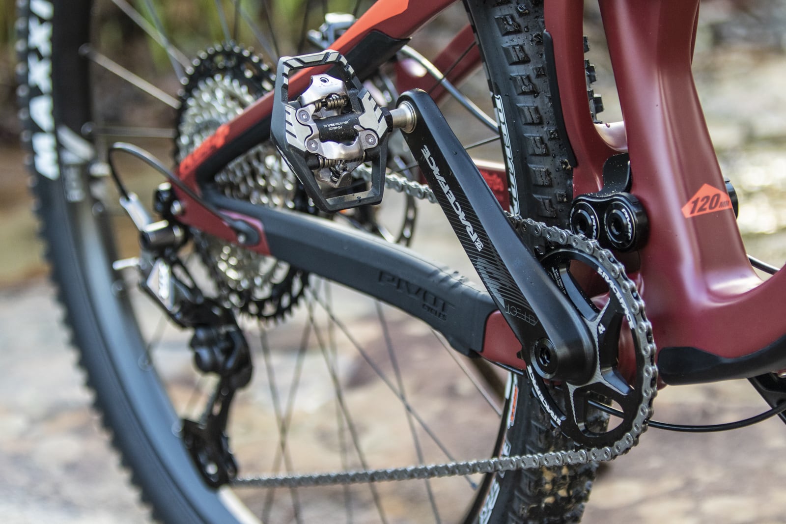 pivot trail 429 review