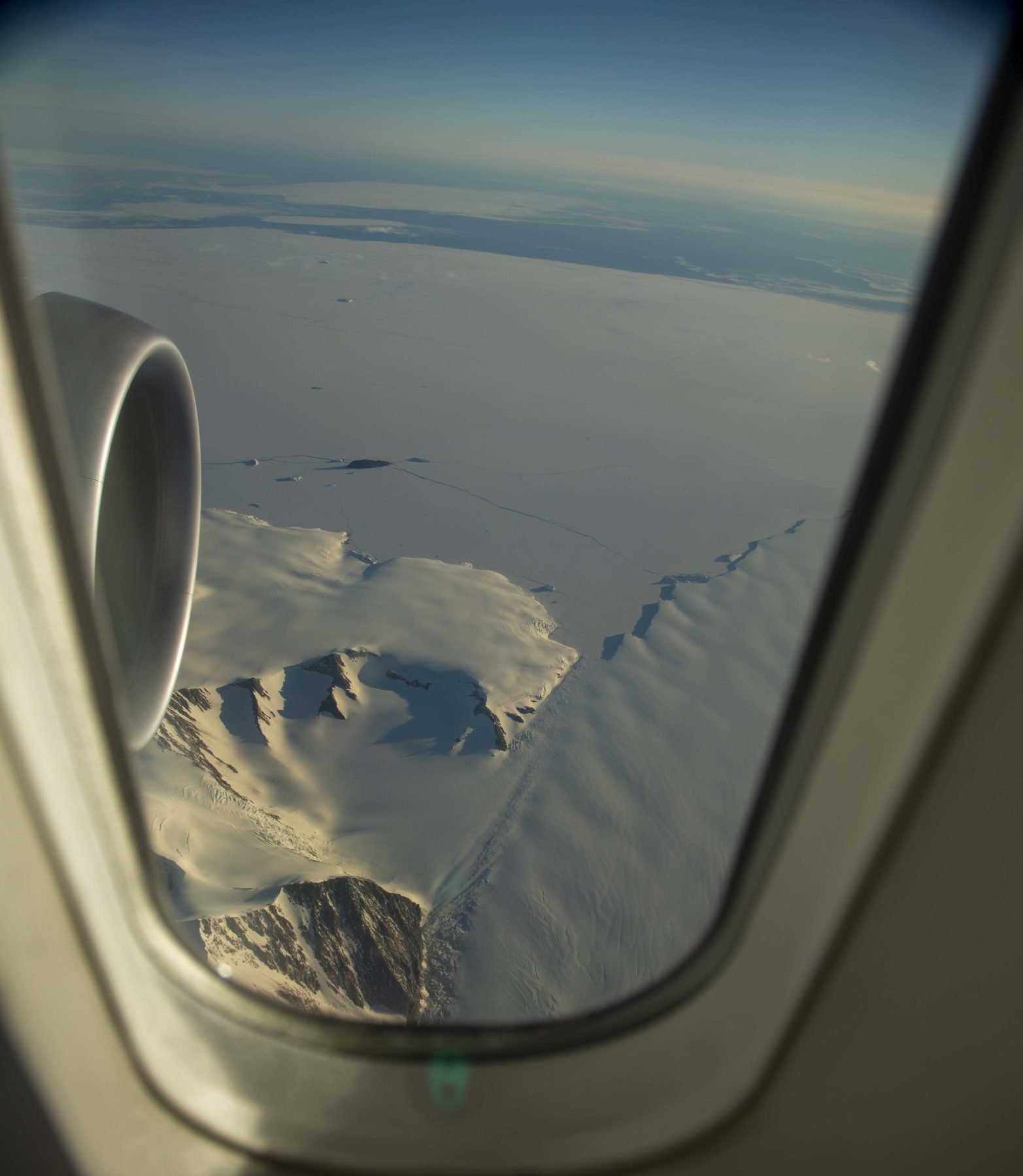 Antarctica by air - Australian Geographic