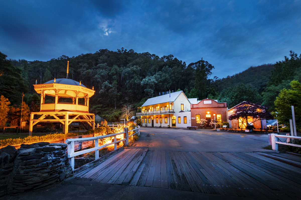 When the lights came on in Walhalla - Australian Geographic